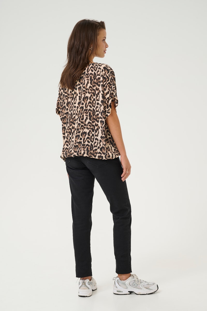 KAFFE Amber Blouse in  Naturel Leopard Print