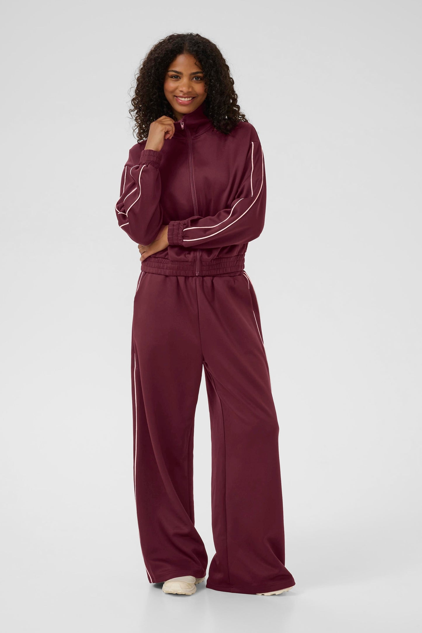 Kaffe Cory Sweatshirt in Windsor Wine