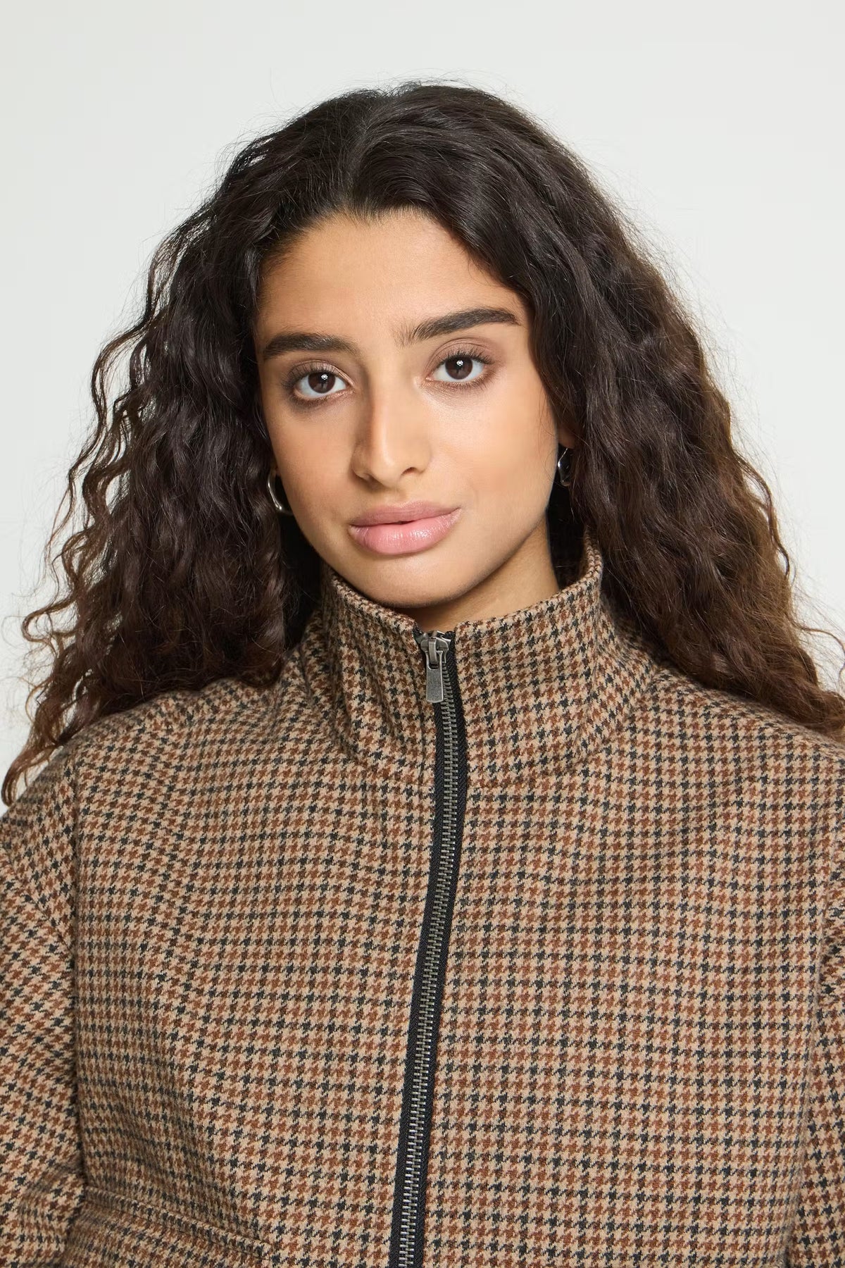 ICHI Esolu Jacket in Brown Check