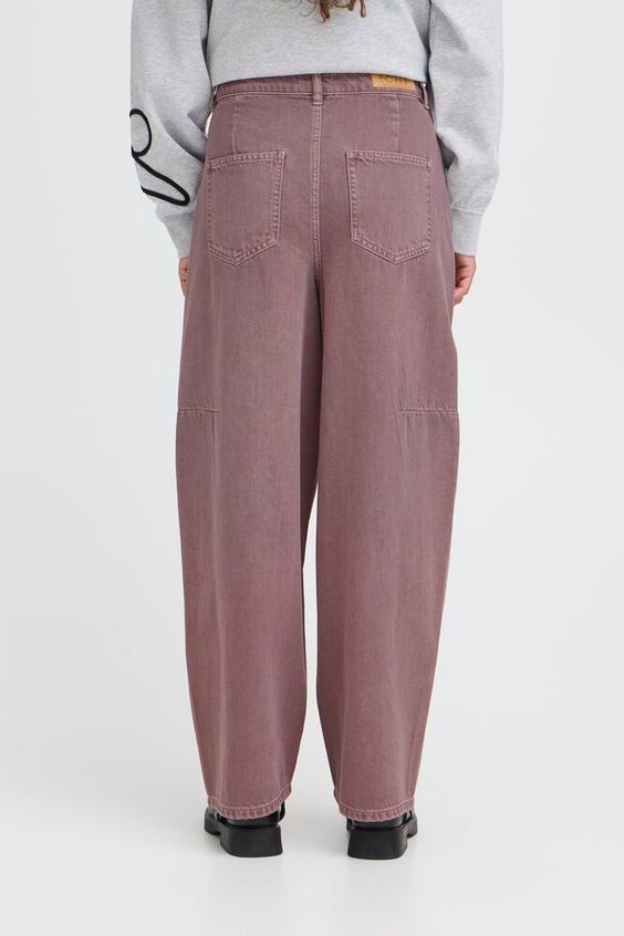 ICHI Mijalla Pant in Ruby Wine