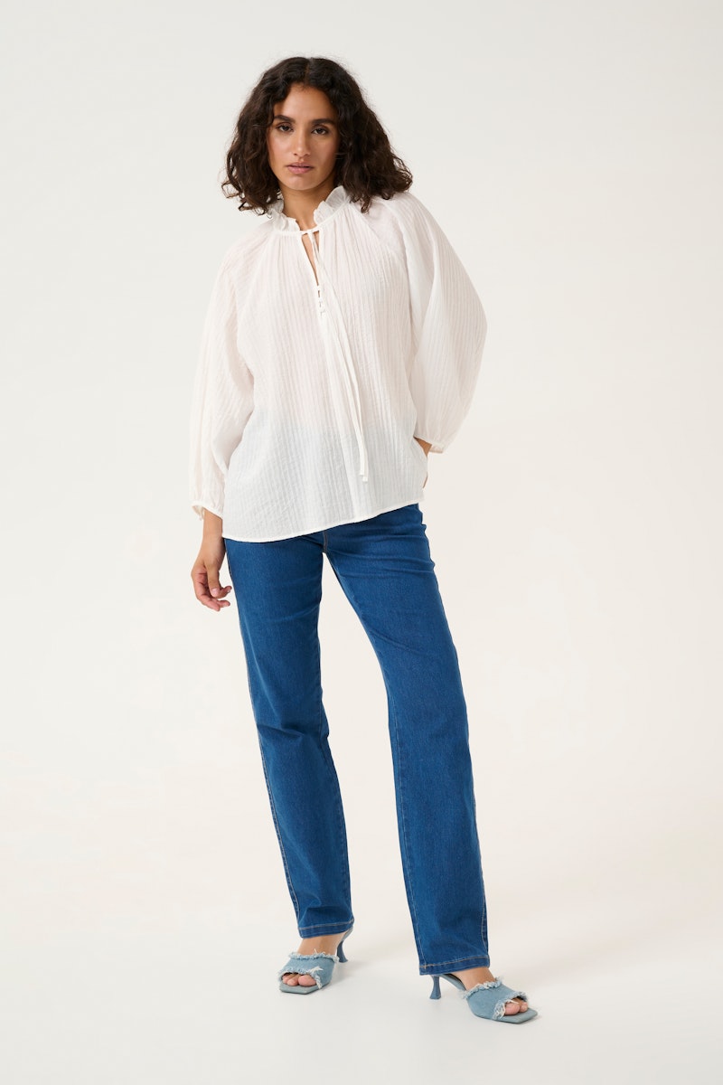 Kaffe Lianna Blouse in Chalk