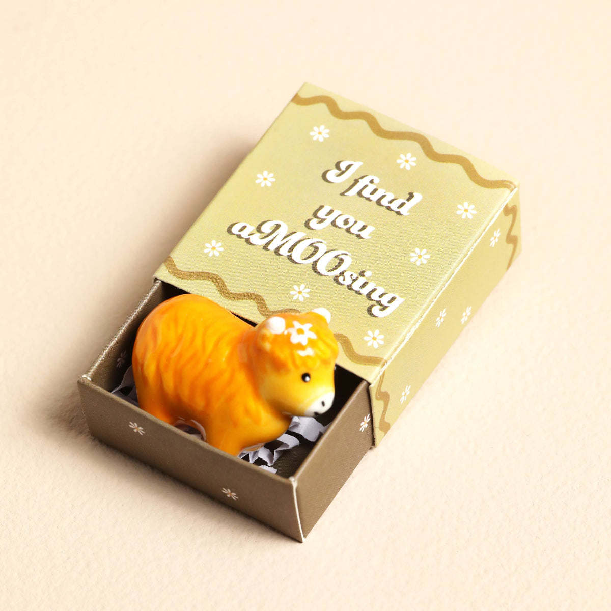 Lisa Angel - Tiny Matchbox Ceramic Tokens: Hedgehog