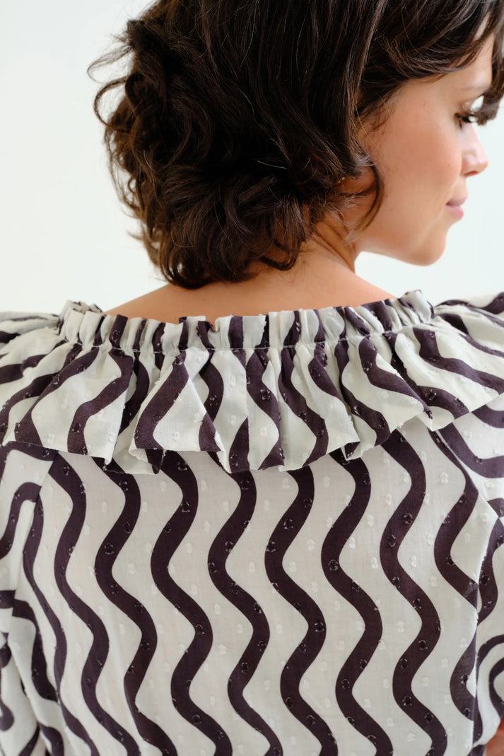 Compania Fantastica Wave Black & White Top
