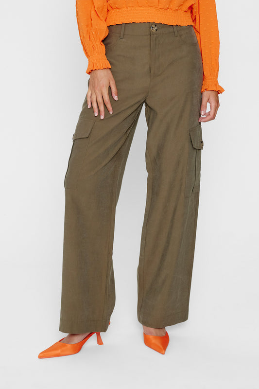 Numph NUWALERIA PANTS in Ivy Green