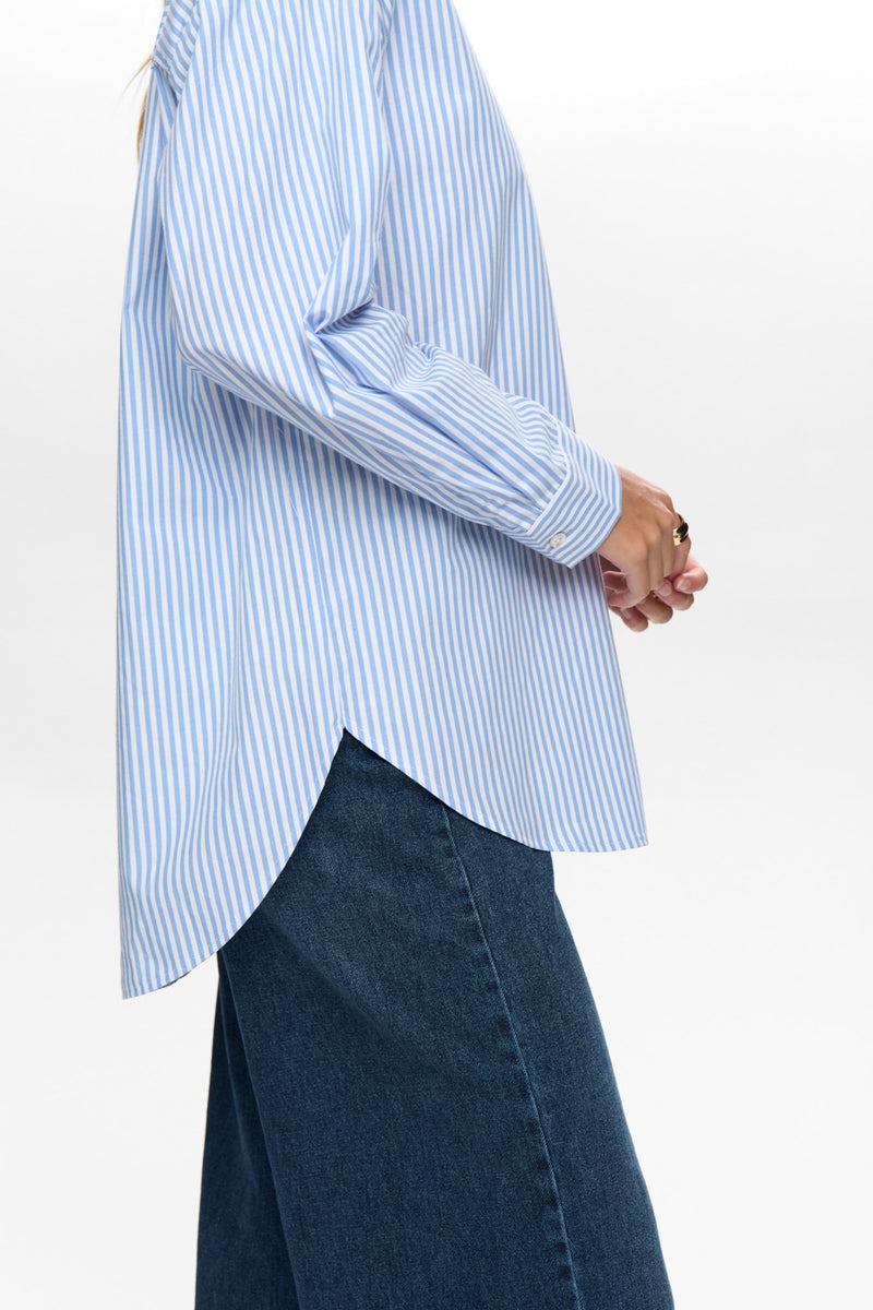 Numph Hailey Shirt without Stones in Hydrangea