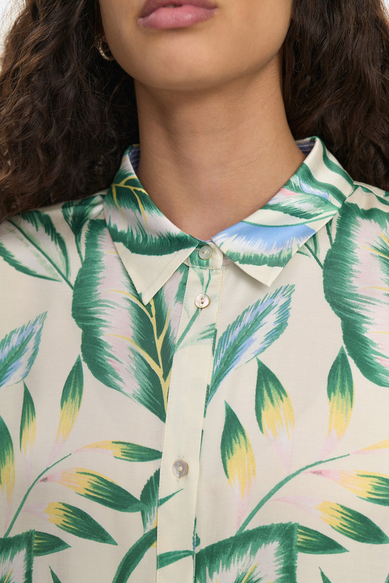 Numph Gwenna Shirt in Pristine Print