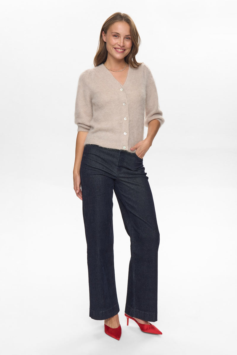 Numph Suri Brushed Short Sleeved Chateaux in Cardigan Grey