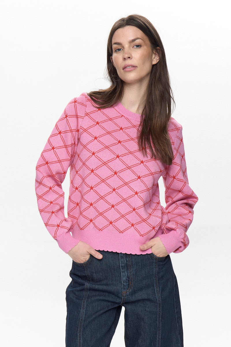 Numph Birry Pullover in Fuchsia Pink