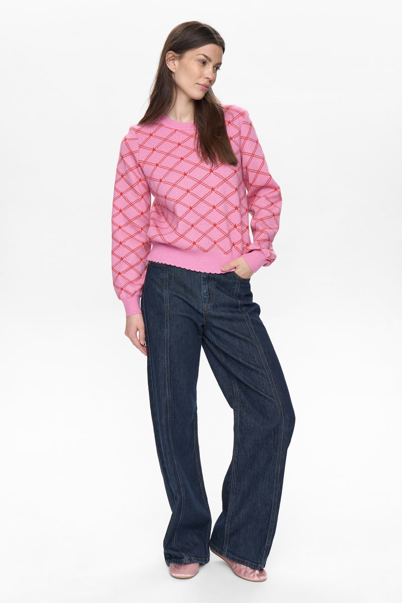 Numph Birry Pullover in Fuchsia Pink