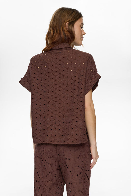 Numph Palma Sleeveless Shirt in Chicory Coffee