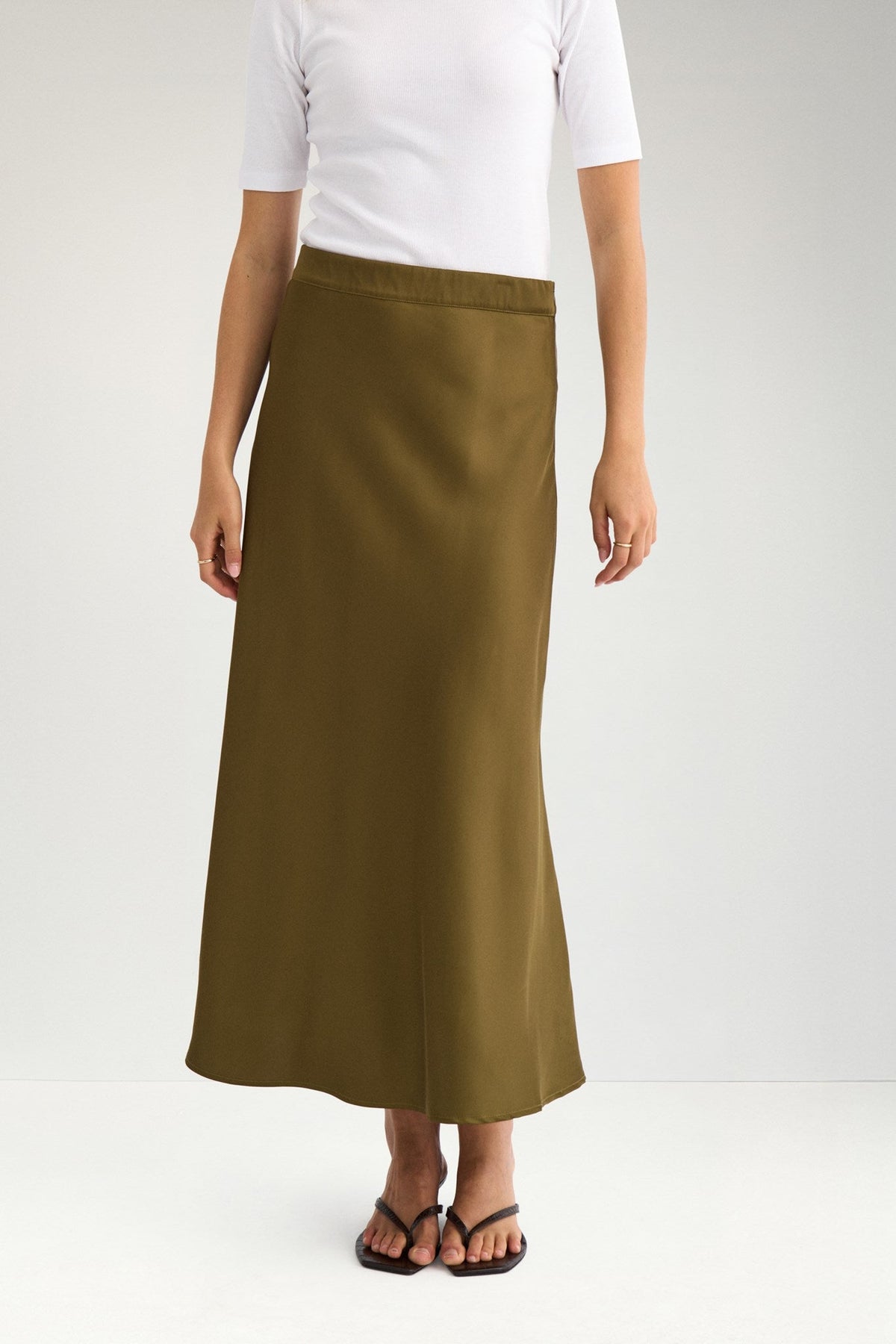 Numph Amelia Skirt in Fir Green