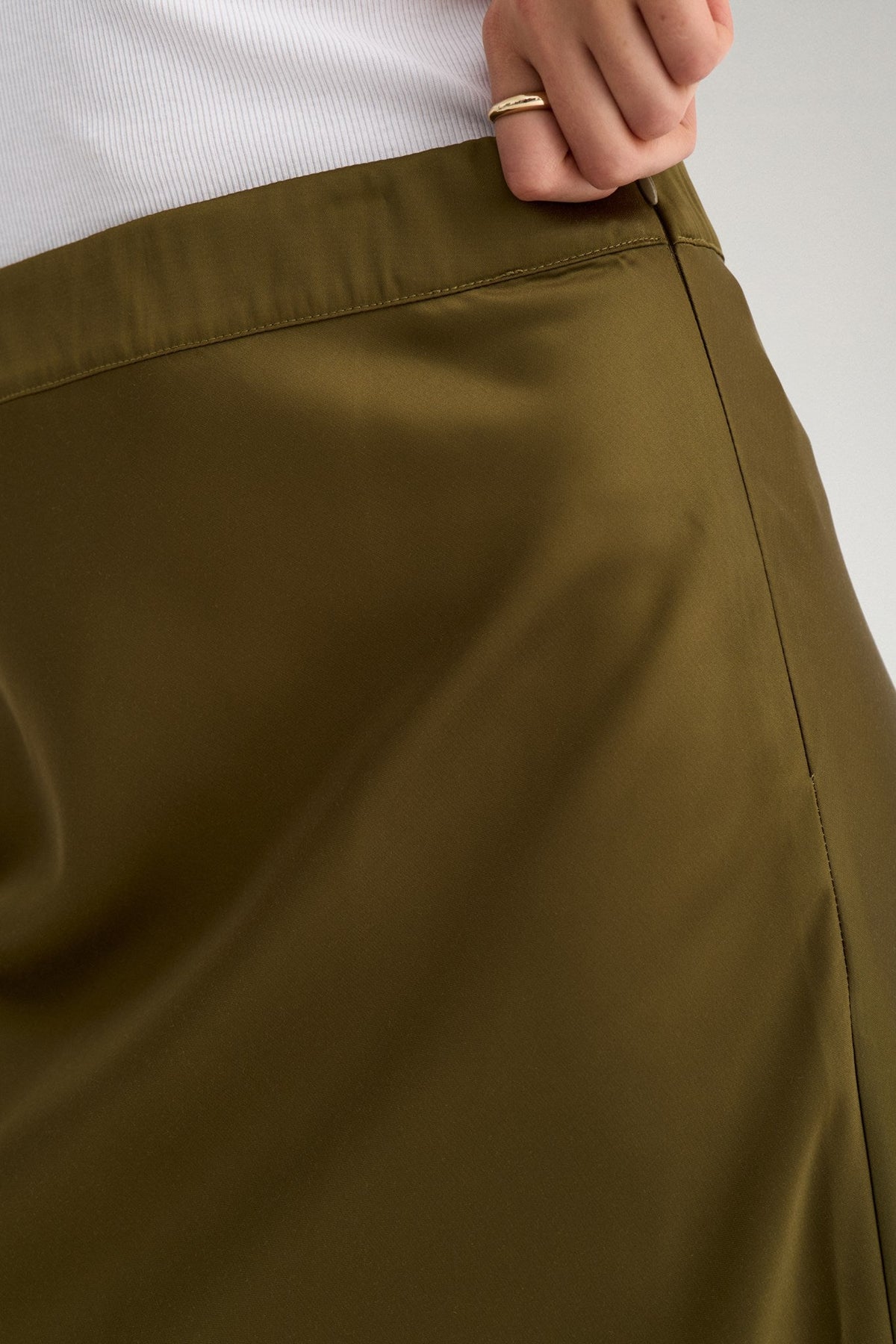 Numph Amelia Skirt in Fir Green