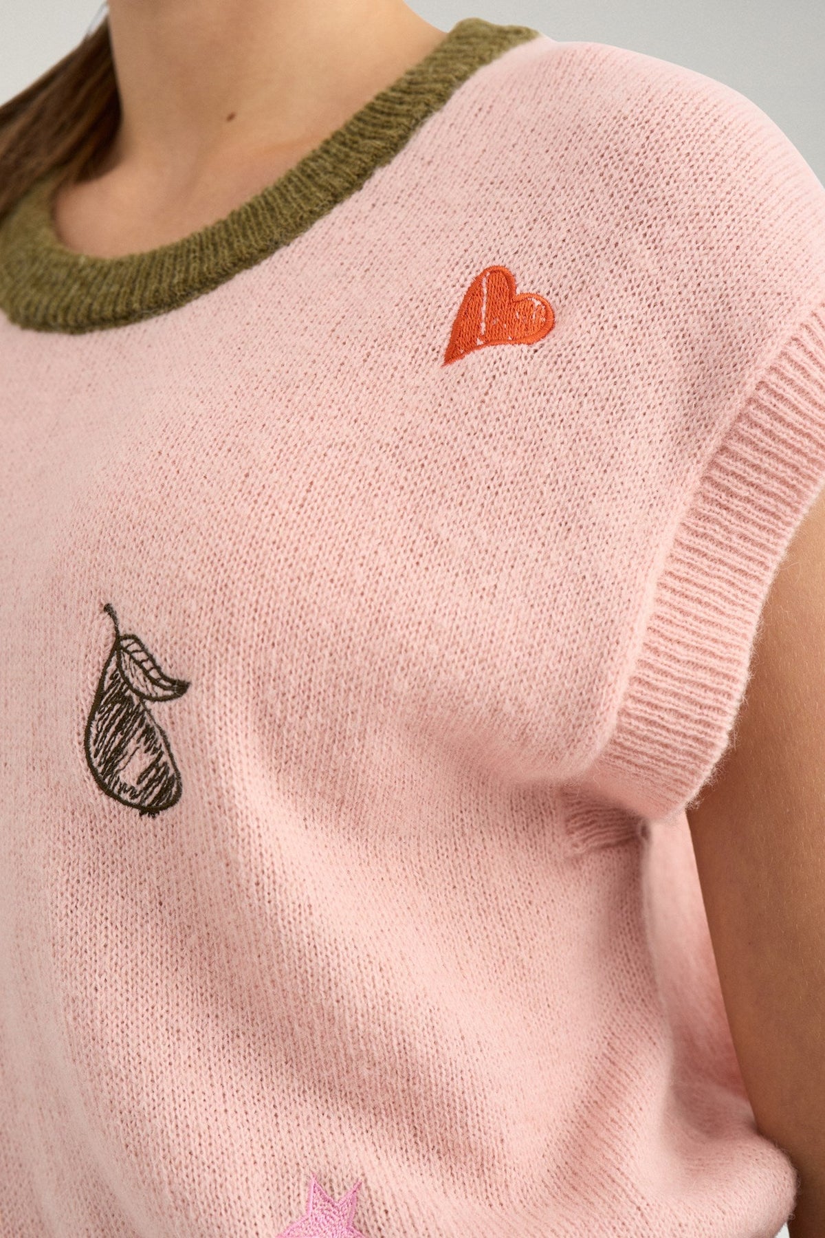 Numph Yppa Embroidery Vest in Peachskin
