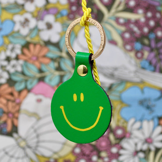 Feeling Lush Smilie Face Key Fob: Green