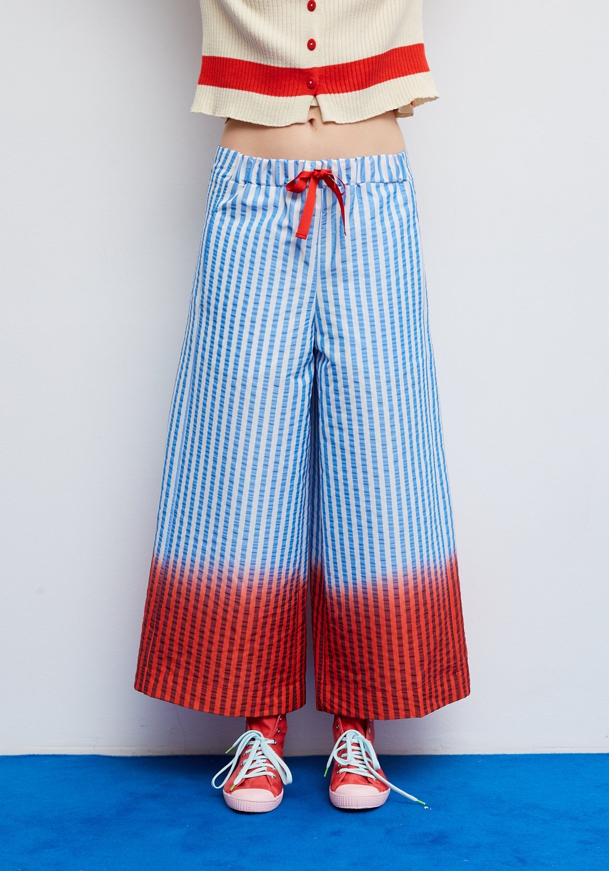 Dr Bloom Bomba Trousers Rayas in Blue