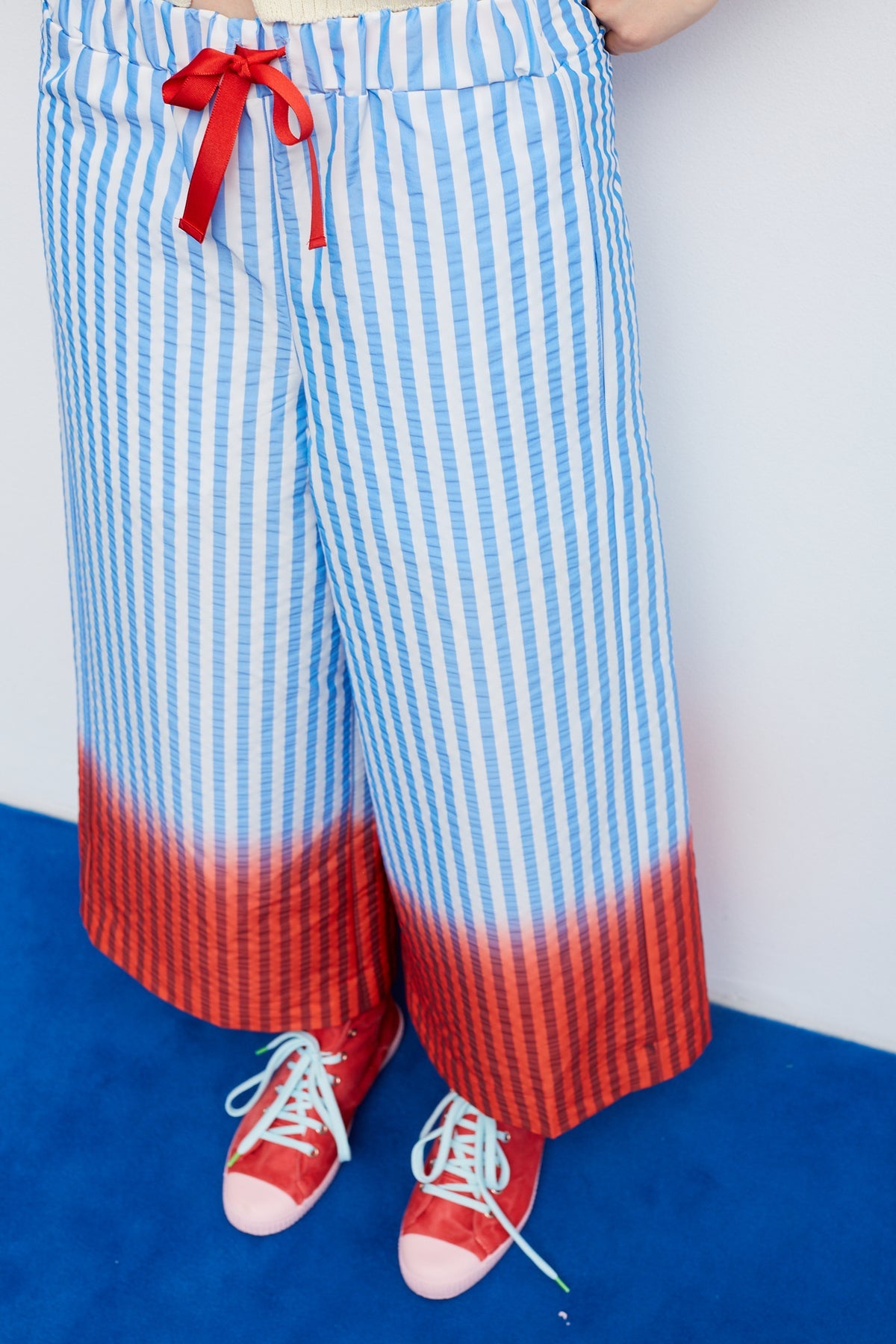 Dr Bloom Bomba Trousers Rayas in Blue