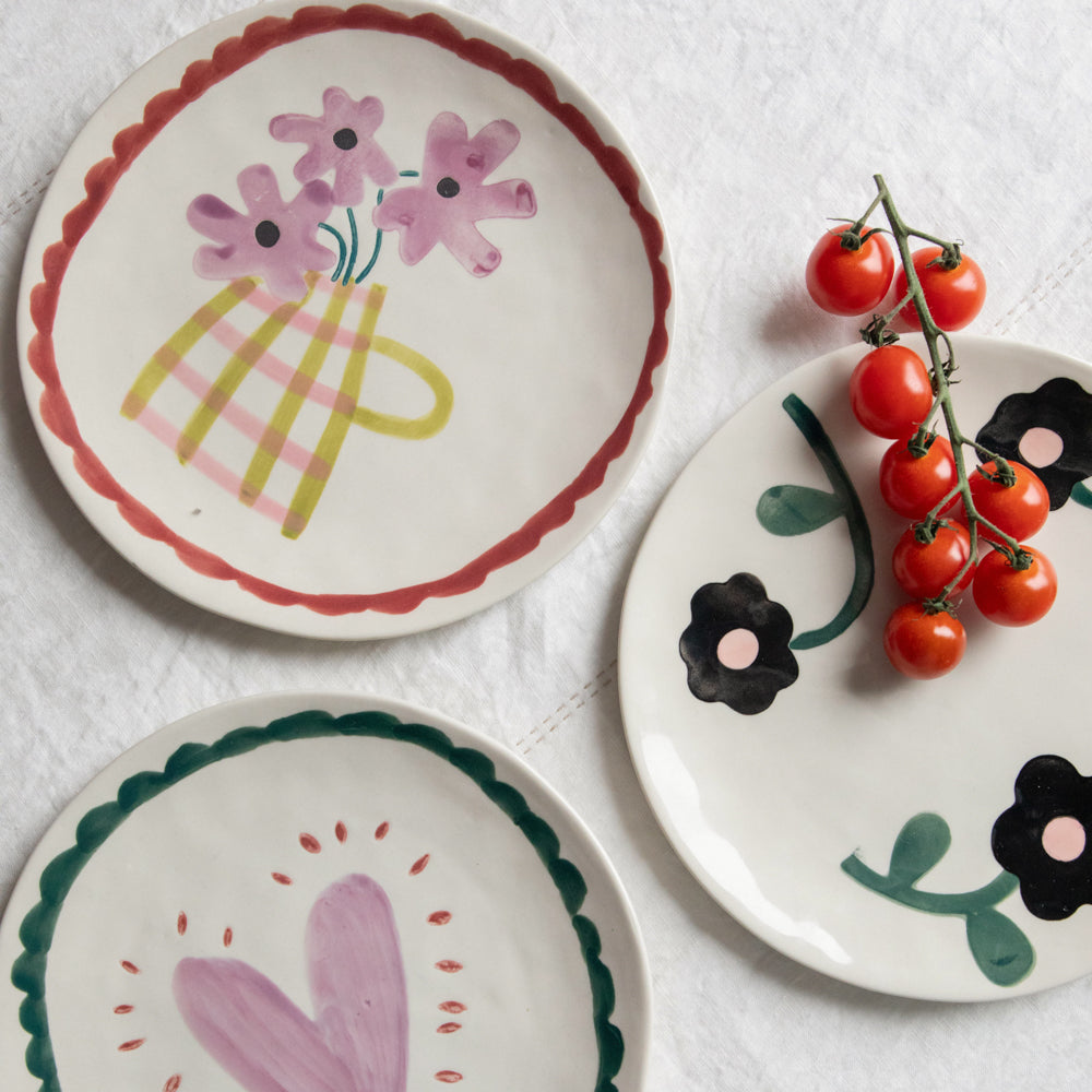 Caroline Gardner Lilac Heart Burst Ceramic Plate