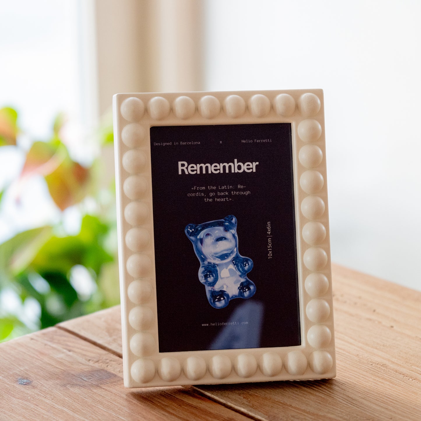 BEIGE MEMORY PHOTO FRAME