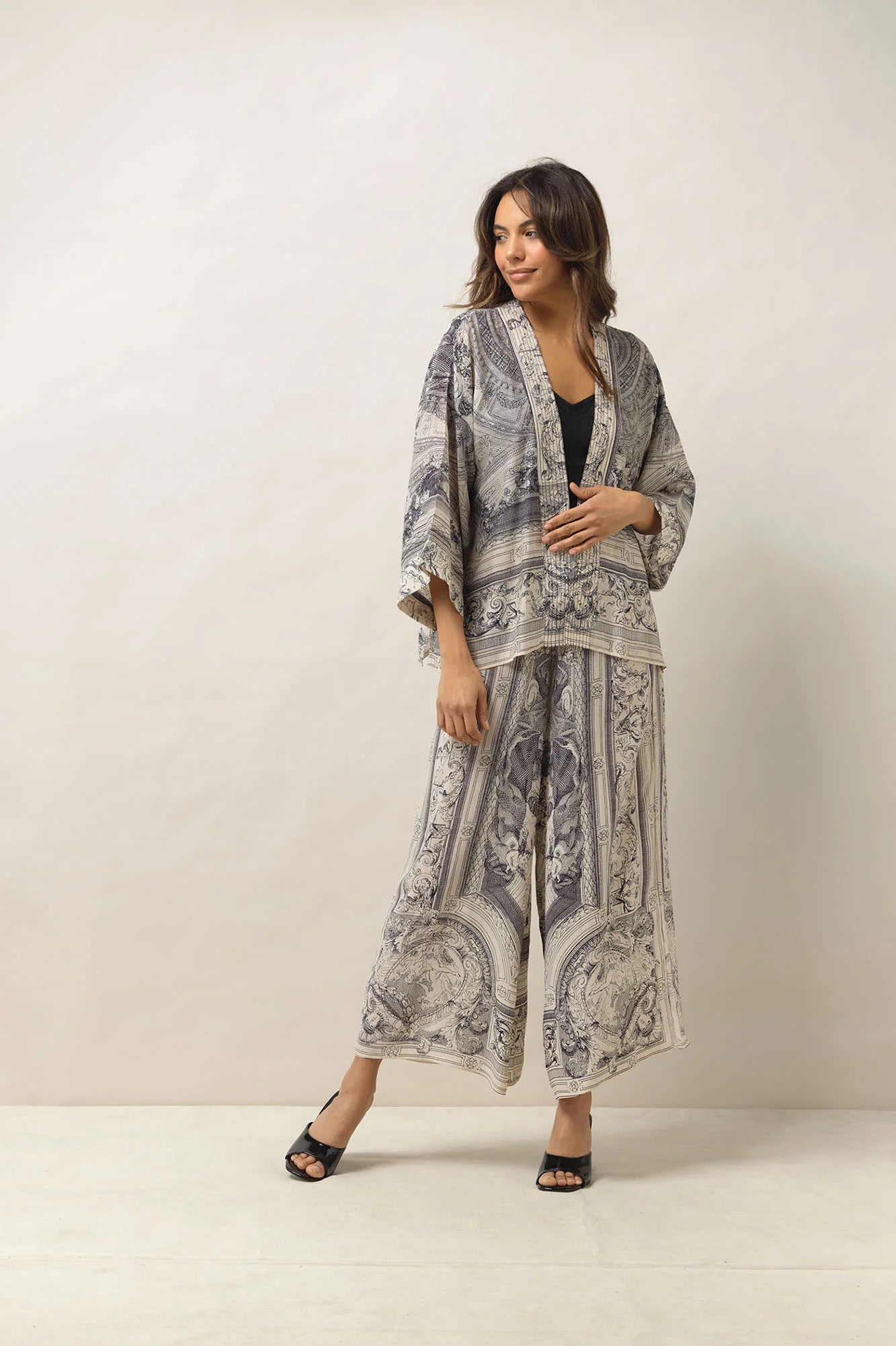 One Hundred Stars Cherub Natural Mini Kimono