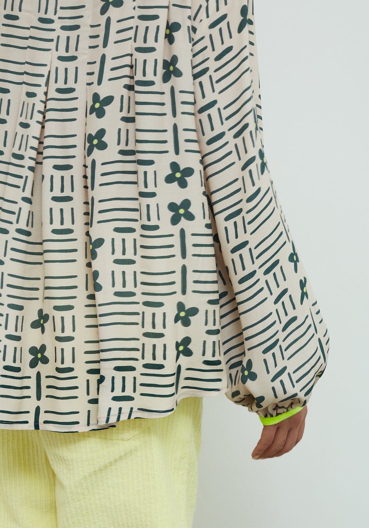 Dr Bloom Magia Shirt in Khaki