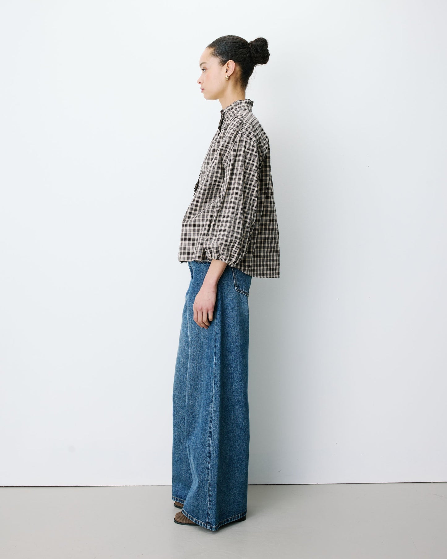 Grace & Mila The ADELIE button-down blouse in Latte
