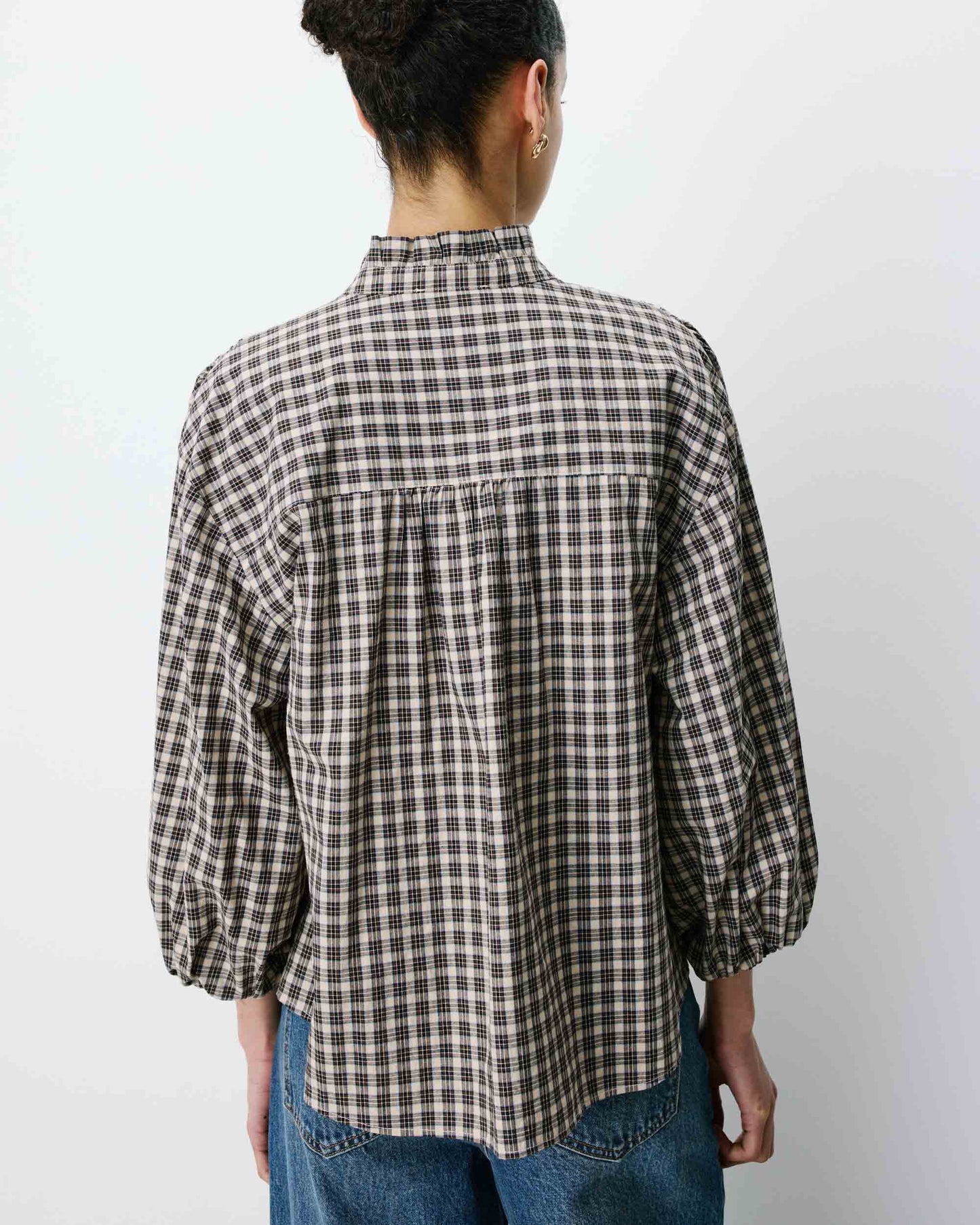 Grace & Mila The ADELIE button-down blouse in Latte
