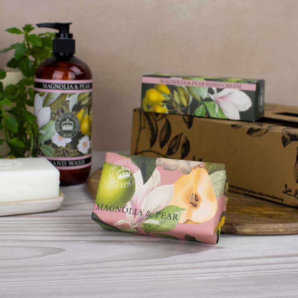 The English Soap Company - Magnolia and Pear Soap
