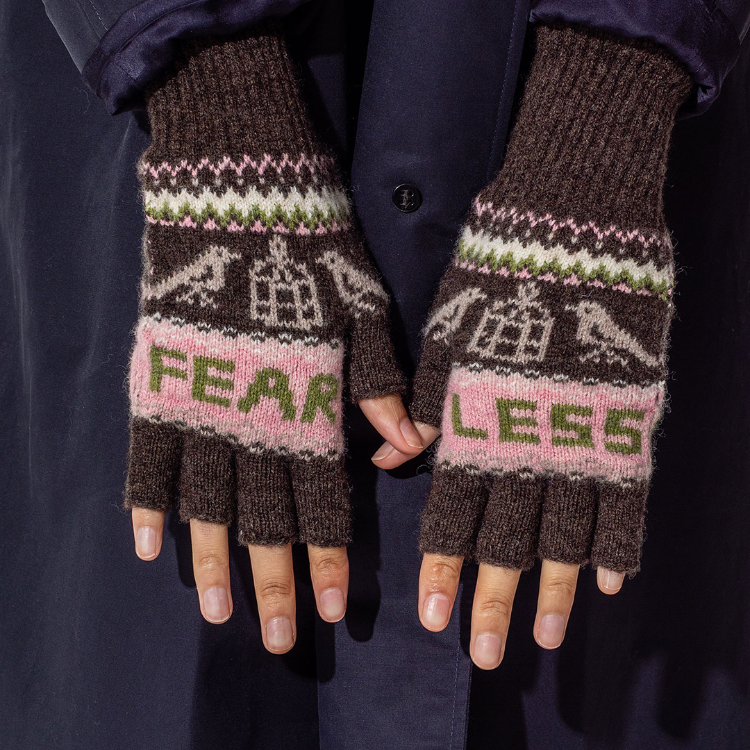 Black & Beech Fearless Fingerless Gloves in Cocoa