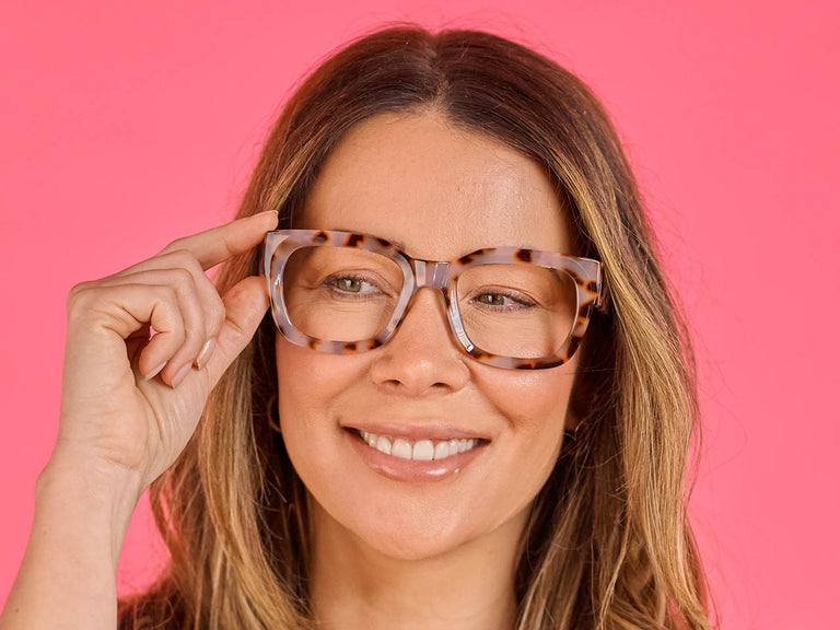 Goodlookers Reading Glasses 'Jordan' White Tortoiseshell