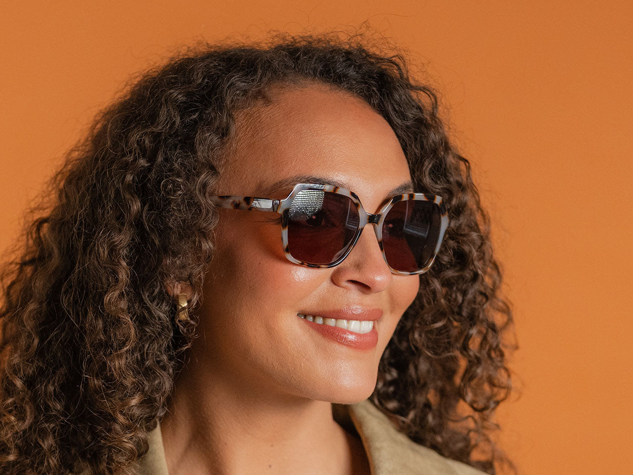 Goodlookers Reading Sunglasses 'Athena' White