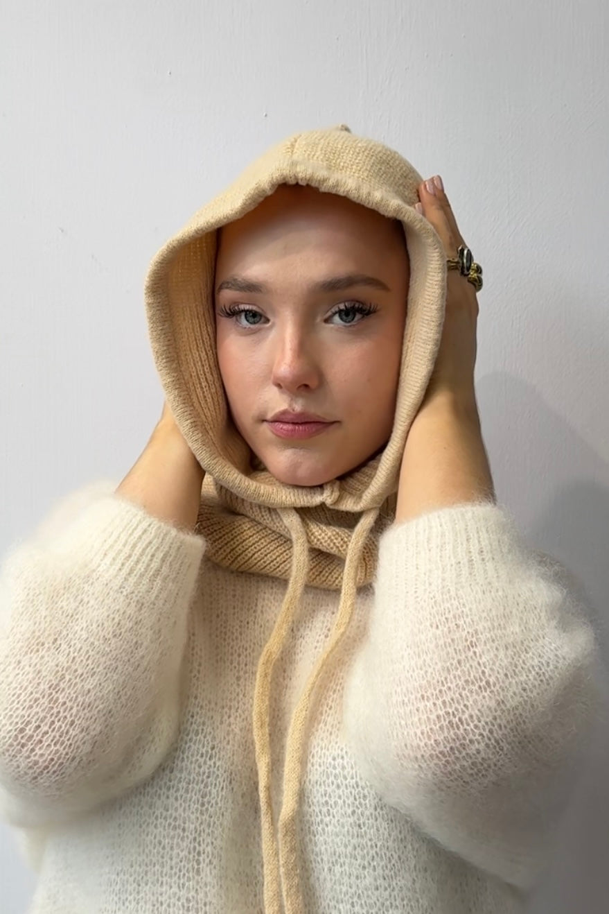 Ost London Rikke Cashmere Balaclava in Cream
