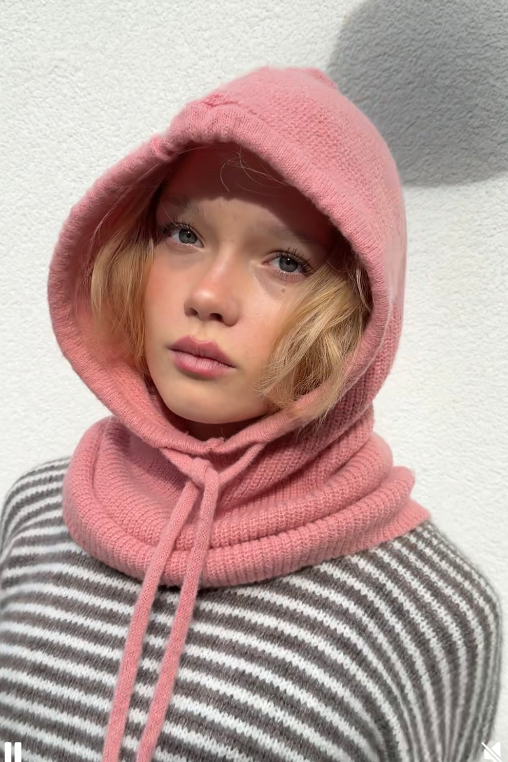 Ost London Rikke Cashmere Balaclava in Rosa