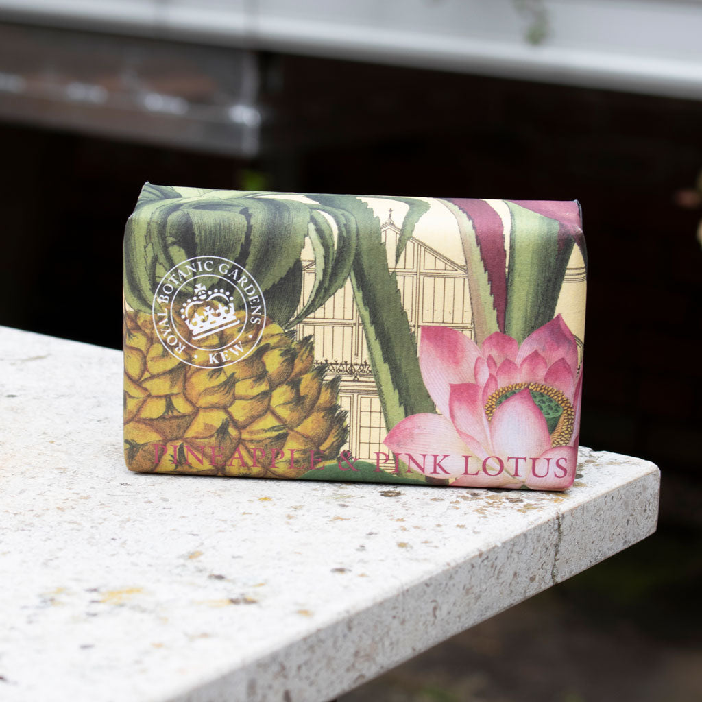 The English Soap Company - Pineapple and Pink Lotus Soap