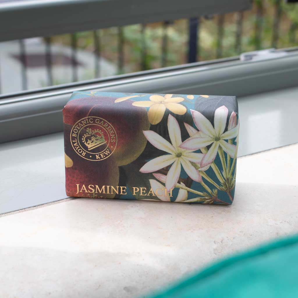 The English Soap Company - Jasmine Peach Soap