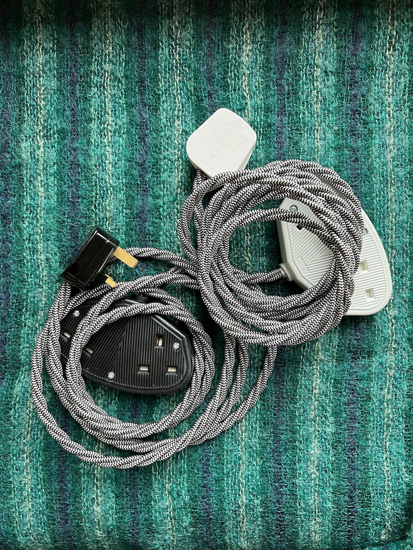 Lola's Leads Fabric Extension Cable - Bowie & Black