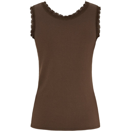 Marta Angeline Top in Moro
