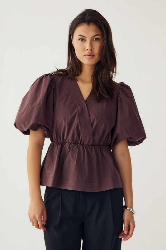 Noella Magdelena Blouse in Winter Bloom