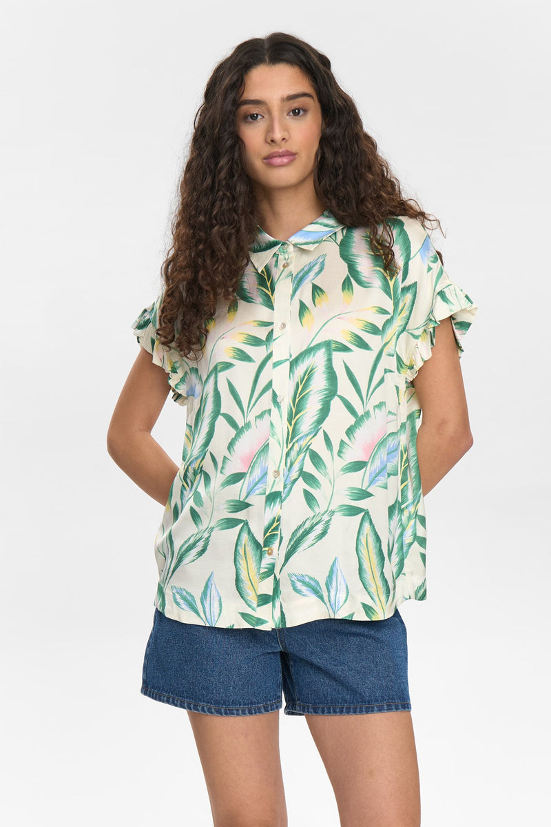 Numph Gwenna Shirt in Pristine Print