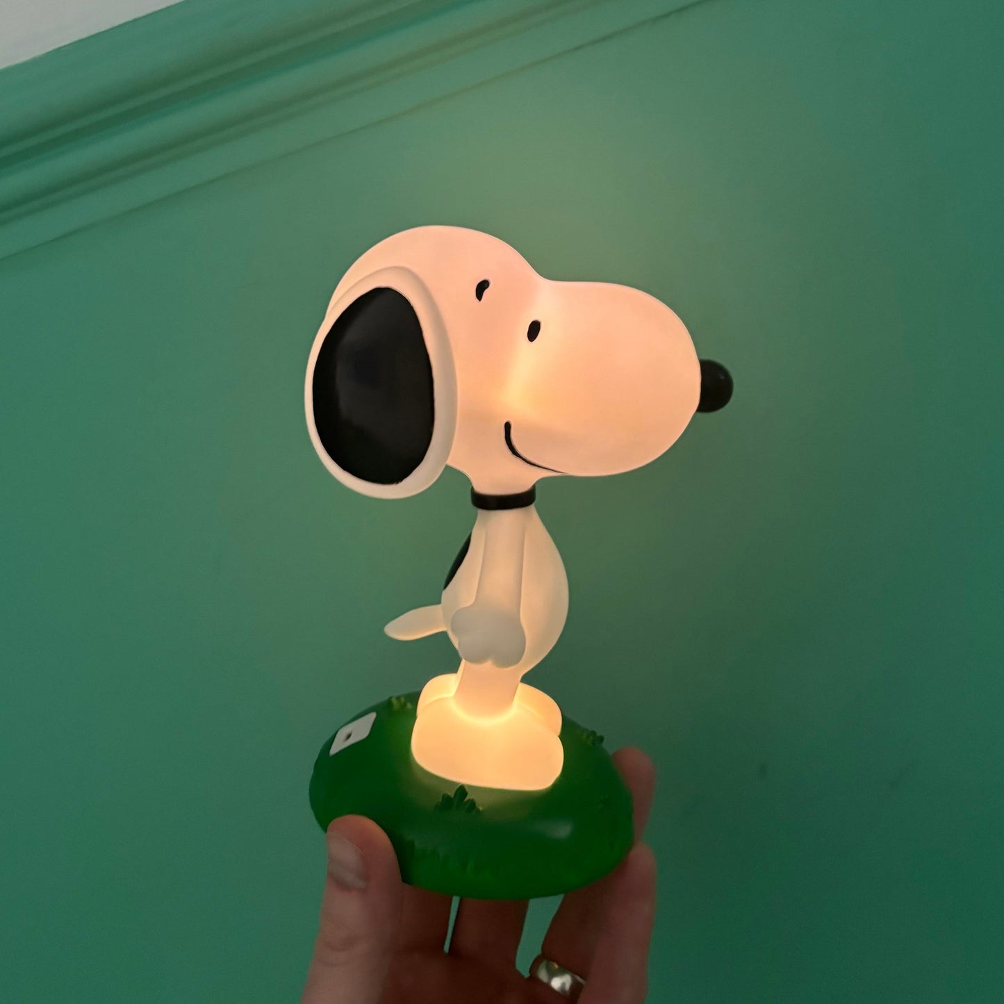 House of Disaster Peanuts Mini Standing Snoopy LED