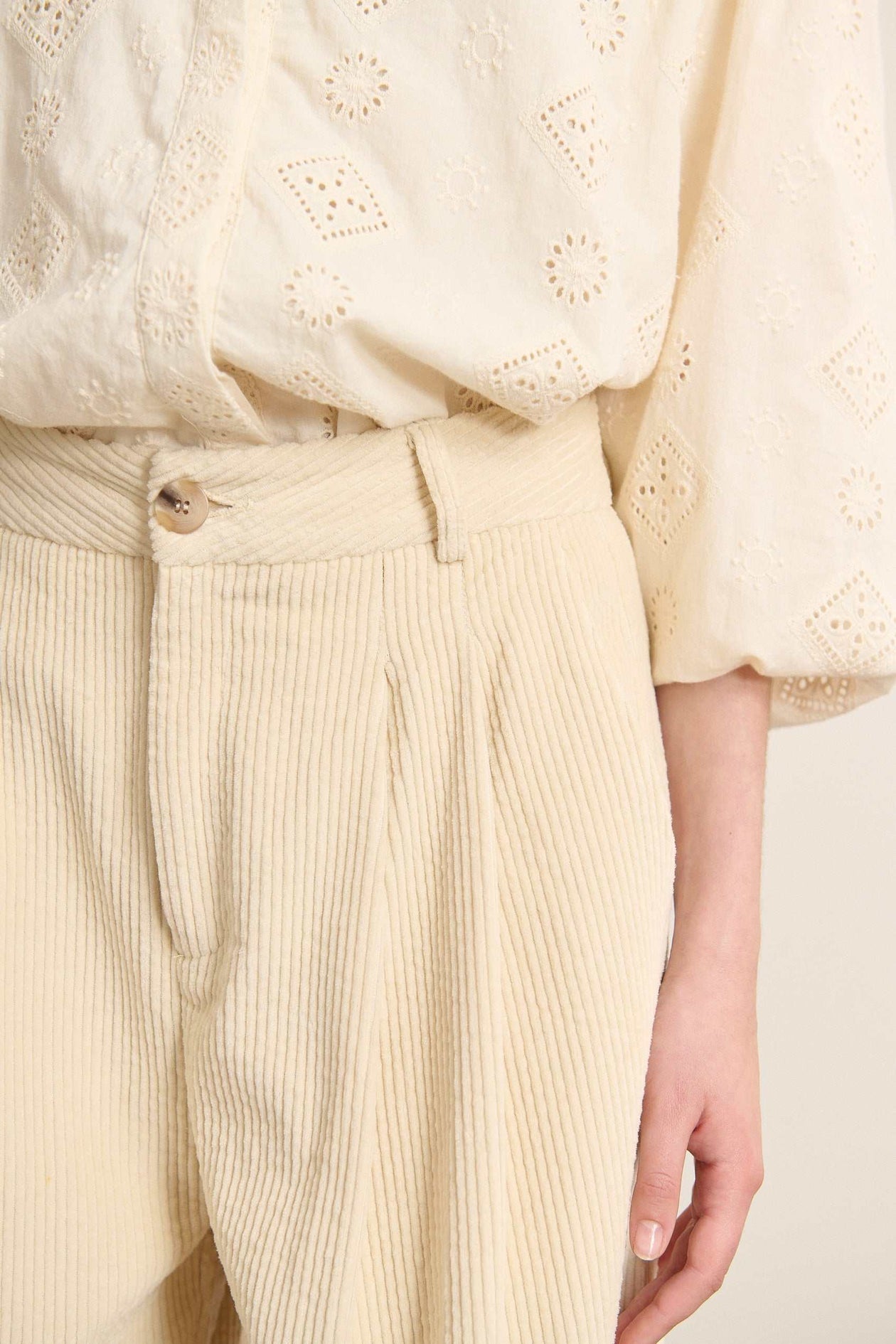 Garance Voltaire Trousers in Ecru