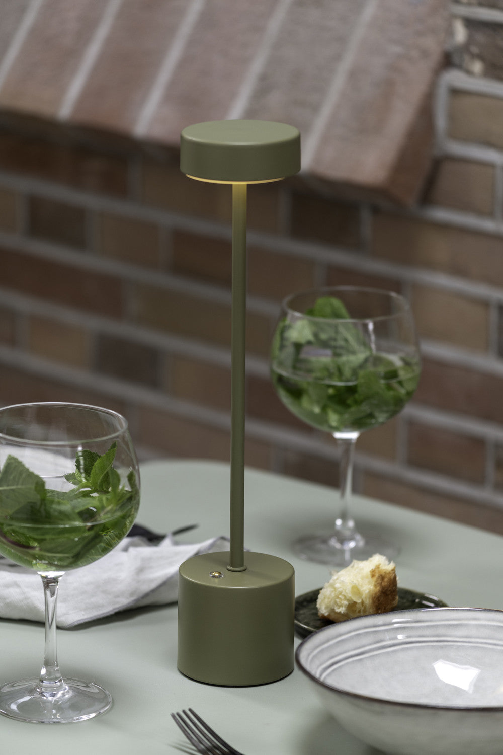 Present Time Table Lamp Ganar LED in Army Green