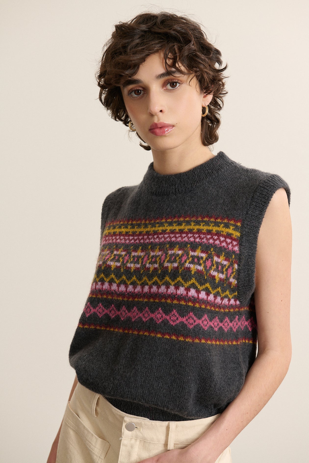 Garance Paris Bibi Sleeveless Sweater in Anthracite
