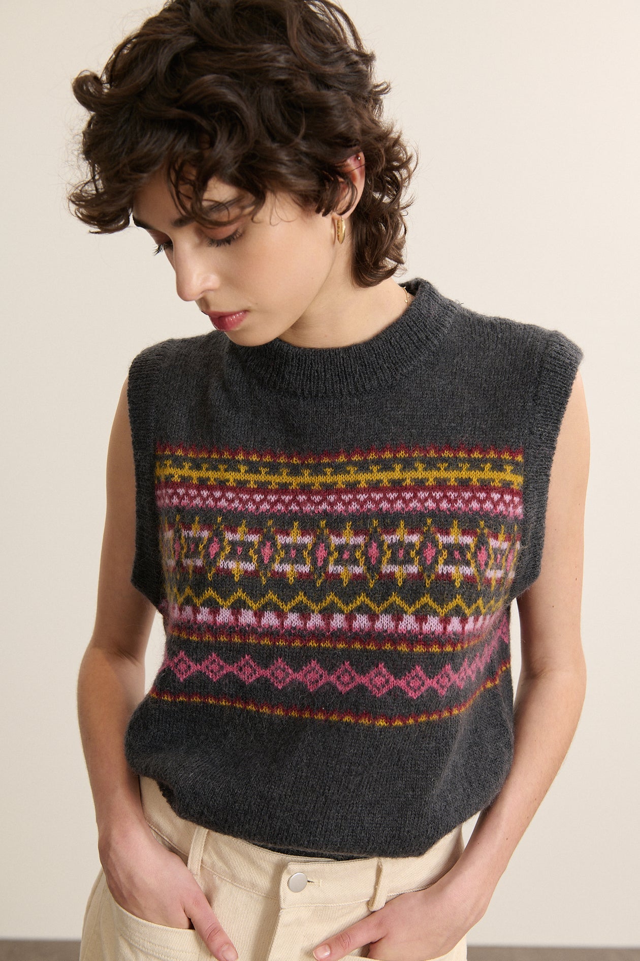Garance Paris Bibi Sleeveless Sweater in Anthracite