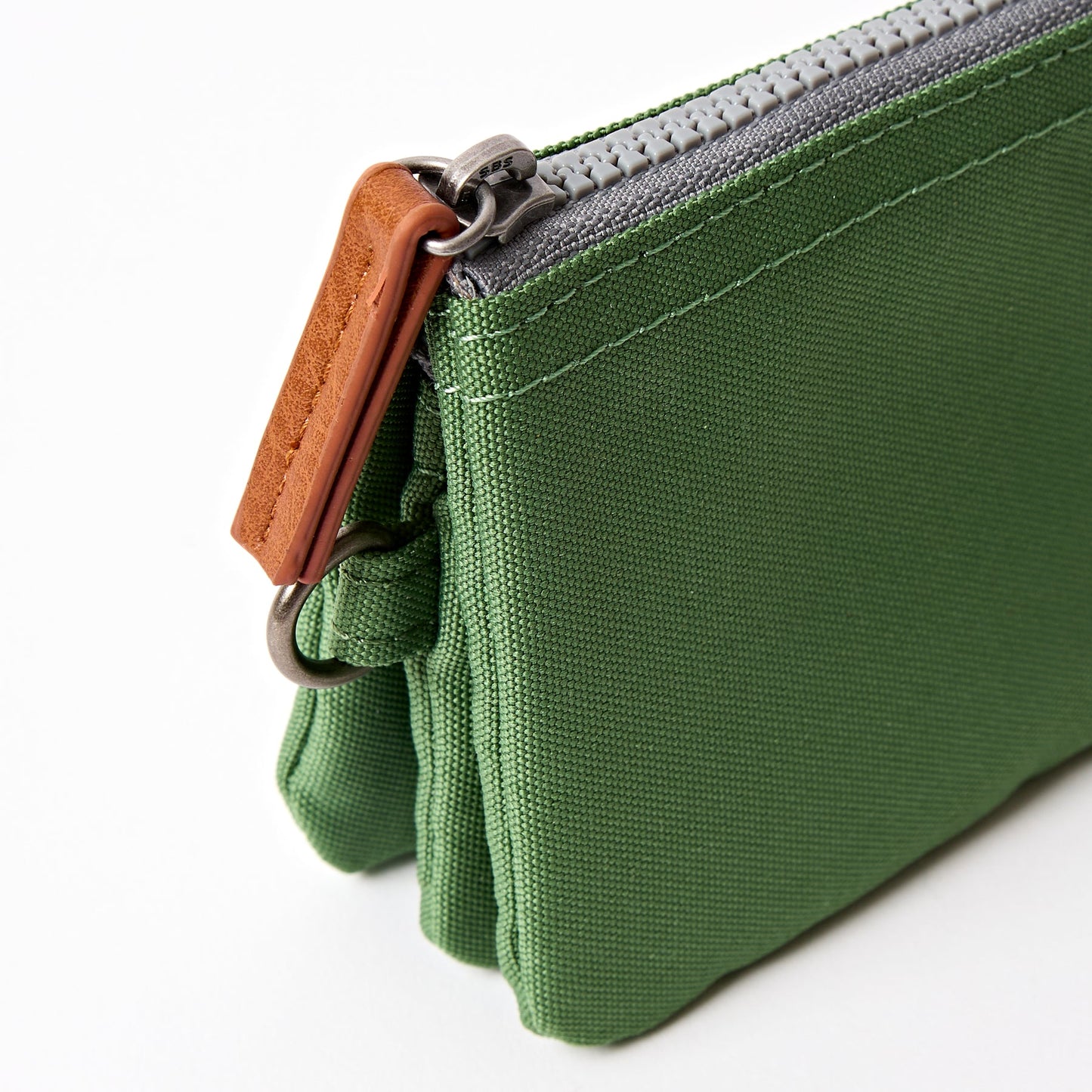 Roka London Carnaby Wallet in Artichoke