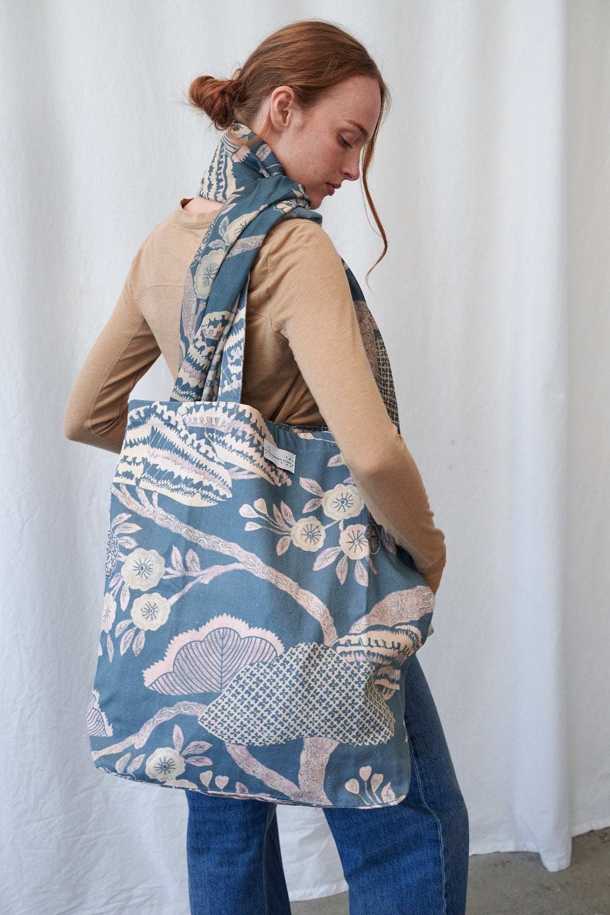 One Hundred Stars Rosa Blue Canvas Bag