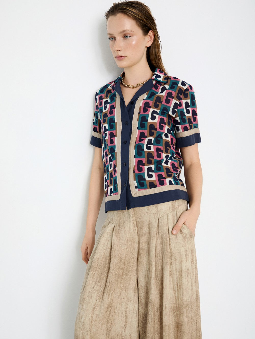 Skatie Retro Print Shirt in Geranium
