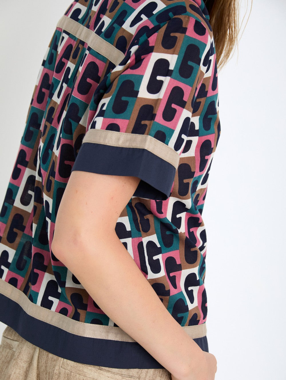 Skatie Retro Print Shirt in Geranium