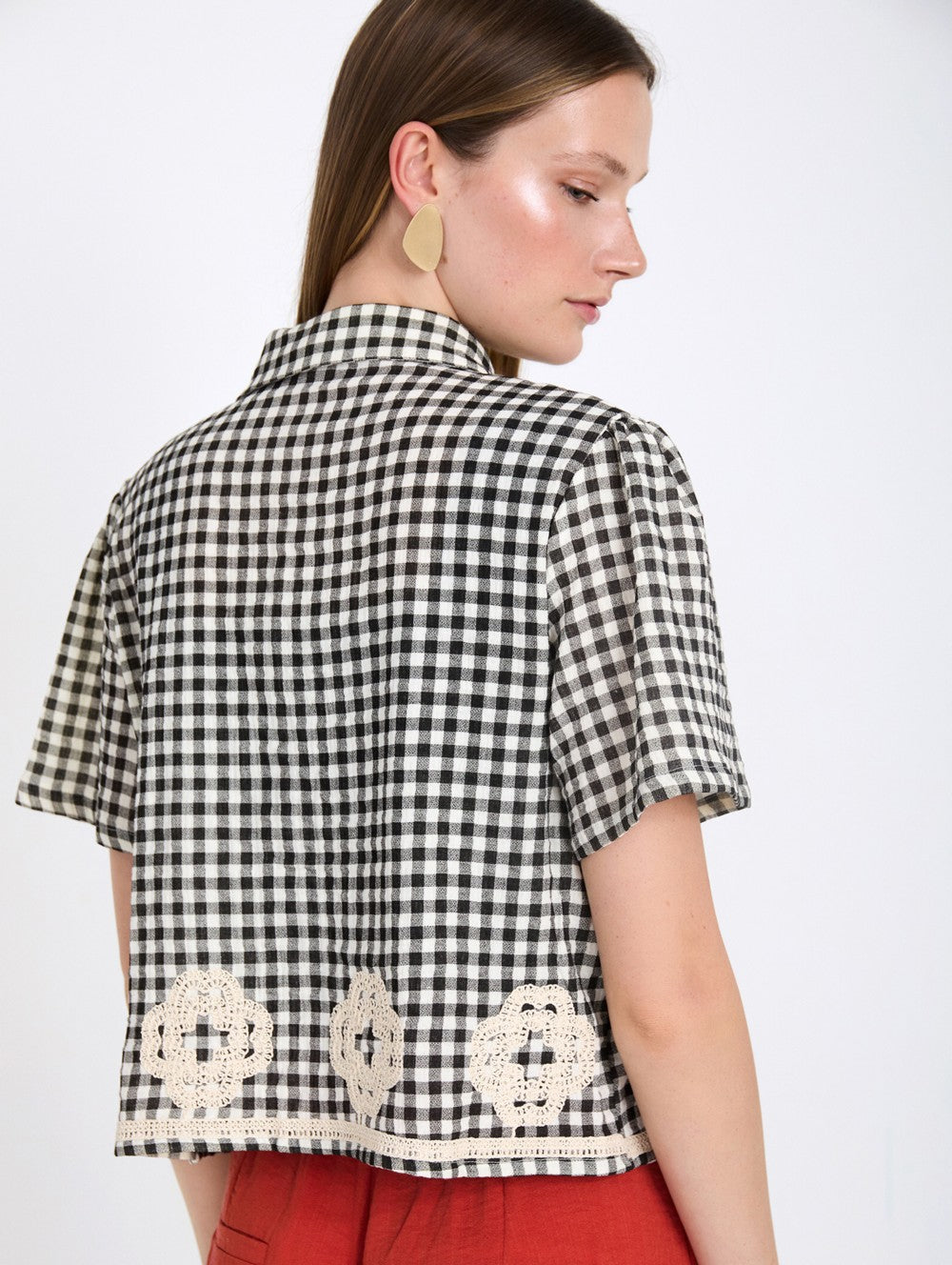 Skatie Gingham Shirt with Embroidery in Black & White