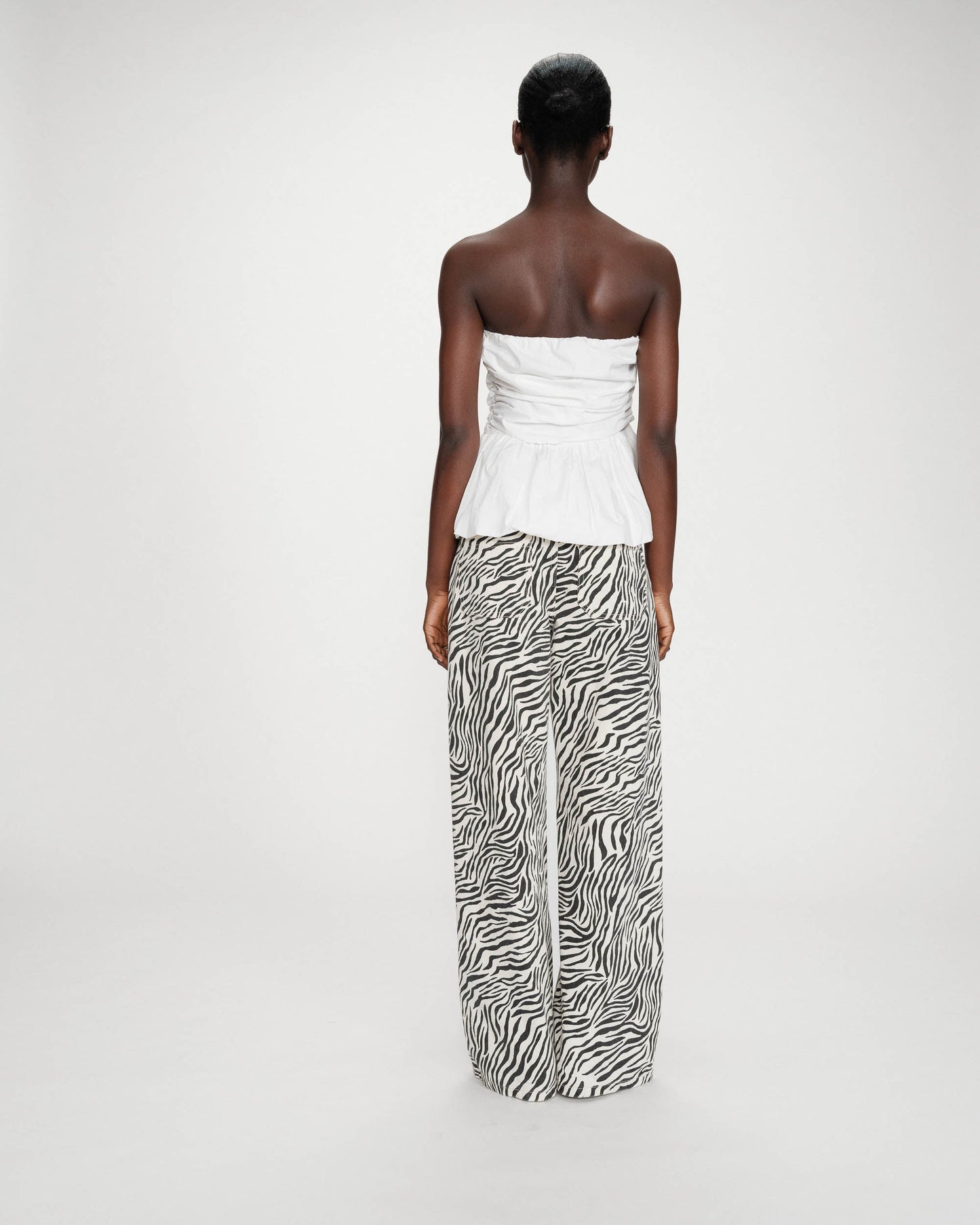 Grace & Mila Valo Fitted Peplum Top in Ivory