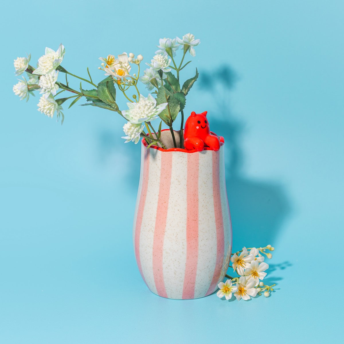 Sass & Belle Peeking Lobster Vase